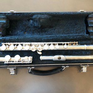 Yamaha 225SII Flute - RARE QUALITY - MADE IN JAPAN